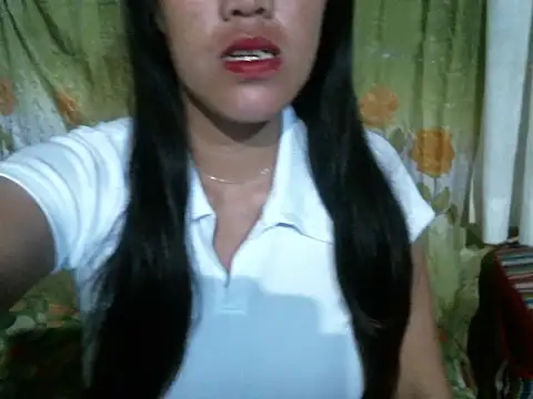 Snapshot of Ligaya_9721 chatting on October 15, 2025, 1:00 pm Ligaya 9721 online show from October 15, 2025, 1:00 pm