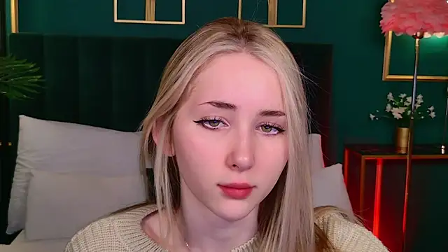 LiraKink online show from November 26, 2025, 3:18 am