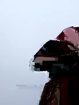 Cuty nensi online show from October 31, 2025, 1:17 am