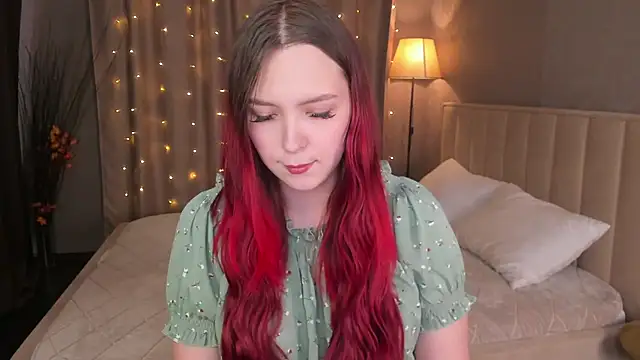 Monica  Queen online show from October 13, 2025, 5:29 am