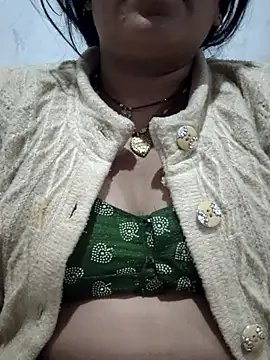 Snapshot of Hot_rieal6 chatting on December 15, 2025, 4:55 pm Hot rieal6 online show from December 15, 2025, 4:55 pm