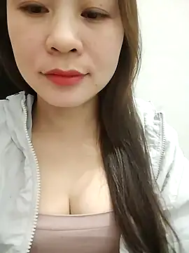 Girl Shy2000 online show from November 28, 2025, 12:30 pm