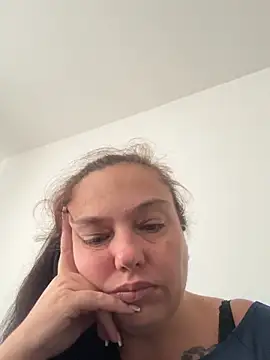 Snapshot of Eleanorxx chatting on September 27, 2025, 12:32 pm Eleanorxx online show from September 27, 2025, 12:32 pm