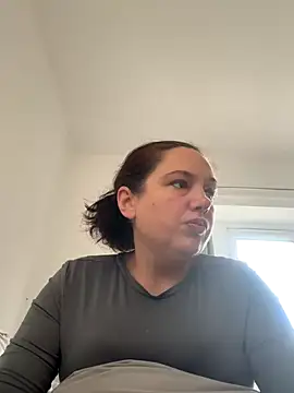 Snapshot of Eleanorxx chatting on October 9, 2025, 8:34 am Eleanorxx online show from October 9, 2025, 8:34 am