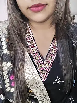 Miss Rose   online show from November 1, 2025, 5:48 pm