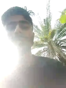 LesserUpset online show from November 26, 2025, 4:35 am