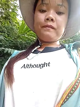 Snapshot of Samyy_xx chatting on October 29, 2025, 12:24 am Samyy xx online show from October 29, 2025, 12:24 am