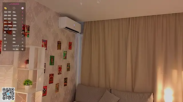 Snapshot of KeilaJeschon chatting on November 9, 2025, 4:44 am KeilaJeschon online show from November 9, 2025, 4:44 am