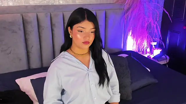 Snapshot of EmmaBlossom chatting on October 26, 2025, 3:29 pm EmmaBlossom online show from October 26, 2025, 3:29 pm