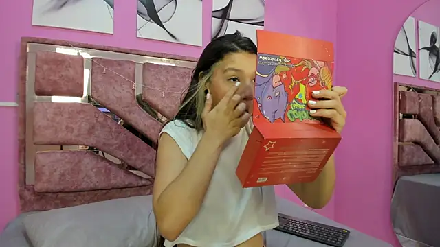 loversvalery online show from November 26, 2025, 12:17 pm