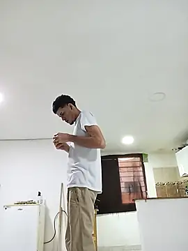 Pingasaboy20 online show from October 3, 2025, 2:03 pm