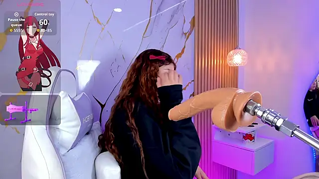 meridacute  online show from October 19, 2025, 7:25 pm