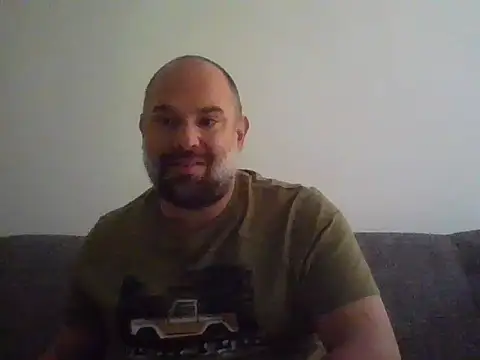 CristalDad online show from October 19, 2025, 6:08 pm
