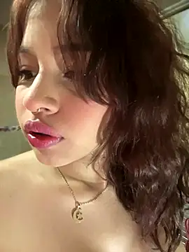 Snapshot of Mia_Valmont chatting on December 15, 2025, 1:37 pm Mia Valmont online show from December 15, 2025, 1:37 pm