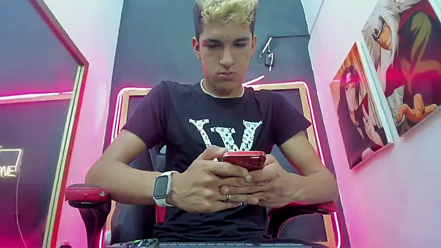 Snapshot of Stiben_boy chatting on October 3, 2025, 7:00 pm Stiben boy online show from October 3, 2025, 7:00 pm