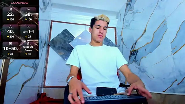 Snapshot of Stiben_boy chatting on October 11, 2025, 7:12 pm Stiben boy online show from October 11, 2025, 7:12 pm