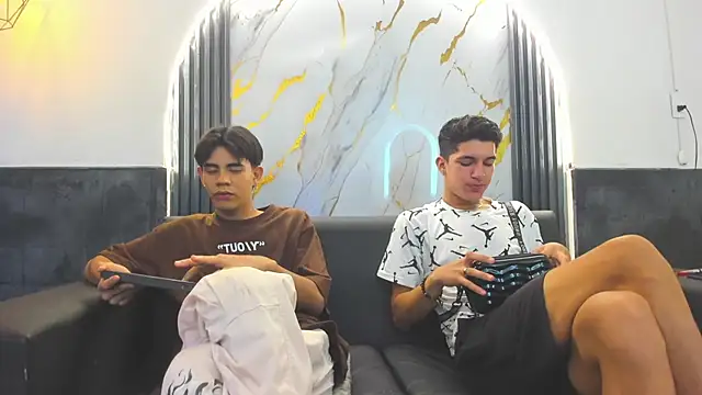 Snapshot of Stiben_boy chatting on November 16, 2025, 12:33 pm Stiben boy online show from November 16, 2025, 12:33 pm