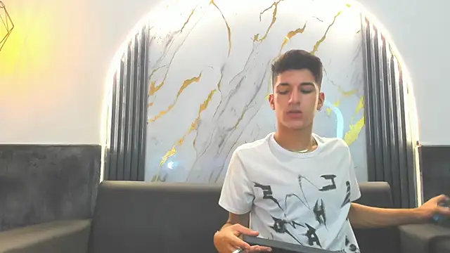 Snapshot of Stiben_boy chatting on November 21, 2025, 7:56 pm Stiben boy online show from November 21, 2025, 7:56 pm