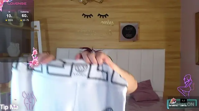 Snapshot of draviana_a_ chatting on November 21, 2025, 3:05 am draviana a online show from November 21, 2025, 3:05 am