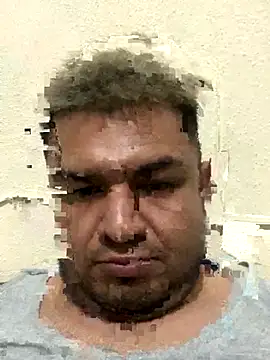 Snapshot of Sk3m_veryhot chatting on November 13, 2025, 8:13 am Sk3m veryhot online show from November 13, 2025, 8:13 am