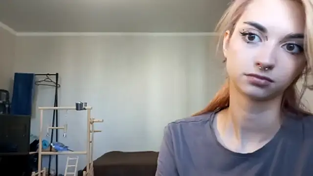 Snapshot of JillianBozak chatting on September 25, 2025, 8:40 am JillianBozak online show from September 25, 2025, 8:40 am