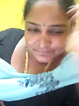 navyasree143 online show from September 28, 2025, 2:50 am