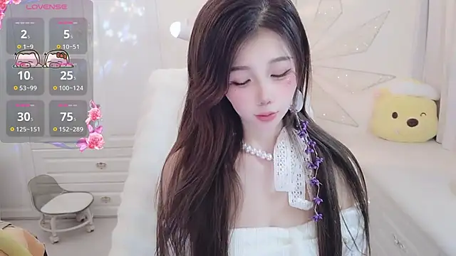 Snapshot of Coco-Di chatting on October 13, 2025, 1:16 am Coco-Di online show from October 13, 2025, 1:16 am