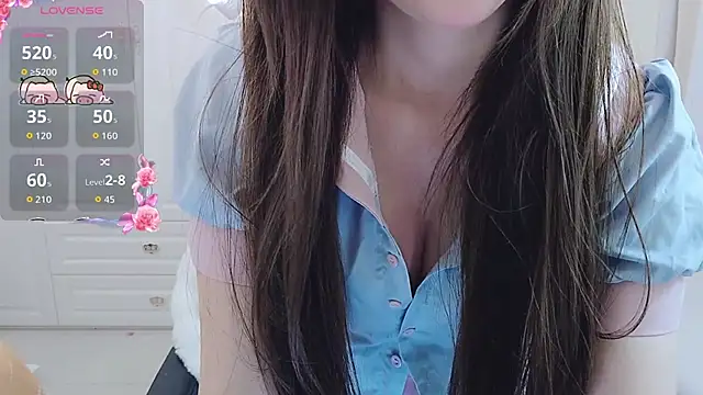 Snapshot of Coco-Di chatting on October 23, 2025, 12:48 pm Coco-Di online show from October 23, 2025, 12:48 pm