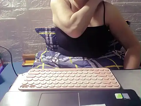 hyhy 99 online show from November 3, 2025, 9:54 am