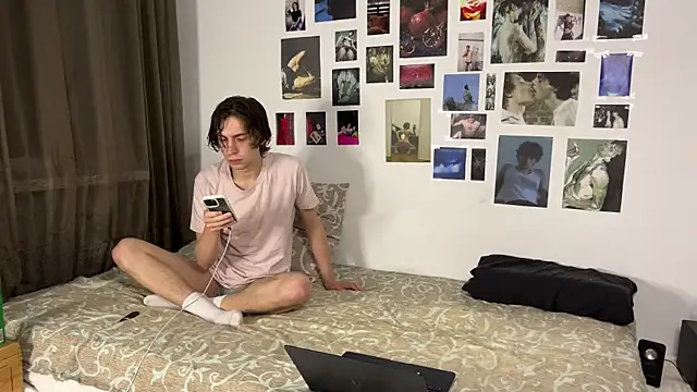 TroyLucero online show from November 11, 2025, 9:26 pm