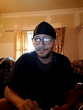 ThrowedWorldWide online show from November 15, 2025, 12:23 pm