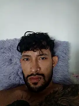 Snapshot of kingbickcockDn chatting on September 28, 2025, 1:38 pm kingbickcockDn online show from September 28, 2025, 1:38 pm