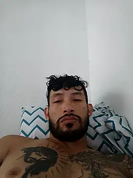 Snapshot of kingbickcockDn chatting on October 5, 2025, 12:03 pm kingbickcockDn online show from October 5, 2025, 12:03 pm