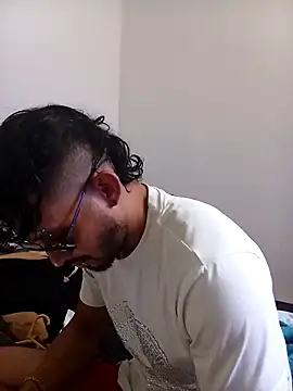 Snapshot of kingbickcockDn chatting on October 14, 2025, 2:51 pm kingbickcockDn online show from October 14, 2025, 2:51 pm