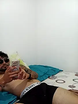 Snapshot of kingbickcockDn chatting on October 23, 2025, 4:12 am kingbickcockDn online show from October 23, 2025, 4:12 am