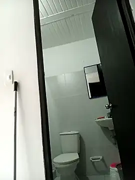 Snapshot of kingbickcockDn chatting on October 28, 2025, 3:47 pm kingbickcockDn online show from October 28, 2025, 3:47 pm