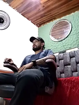 Snapshot of kingbickcockDn chatting on November 10, 2025, 7:46 pm kingbickcockDn online show from November 10, 2025, 7:46 pm