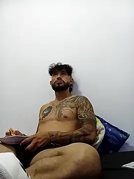 Snapshot of kingbickcockDn chatting on November 18, 2025, 3:45 am kingbickcockDn online show from November 18, 2025, 3:45 am