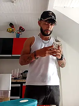 Snapshot of kingbickcockDn chatting on November 20, 2025, 7:46 pm kingbickcockDn online show from November 20, 2025, 7:46 pm