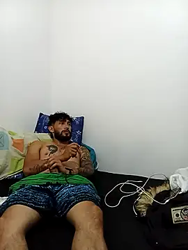 Snapshot of kingbickcockDn chatting on November 27, 2025, 8:44 pm kingbickcockDn online show from November 27, 2025, 8:44 pm