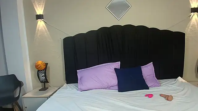 GabySweett  online show from November 12, 2025, 12:05 pm