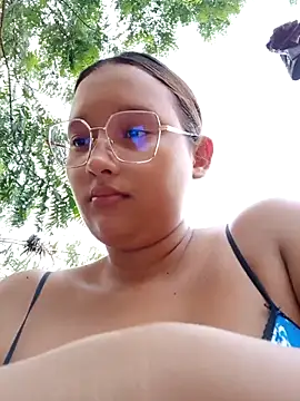 young dairy01 online show from December 2, 2025, 11:15 am