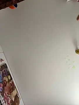 Romina6 online show from November 25, 2025, 8:47 am