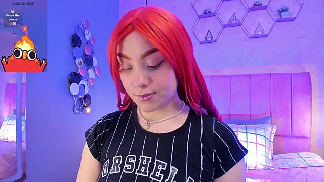 Snapshot of MAGIC_VERA chatting on October 13, 2025, 11:43 am MAGIC VERA online show from October 13, 2025, 11:43 am