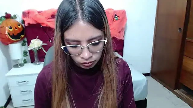 Snapshot of candy_antonella93 chatting on October 22, 2025, 7:35 pm candy antonella93 online show from October 22, 2025, 7:35 pm