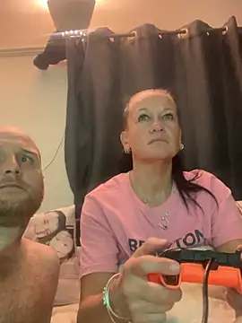 Snapshot of Thebald-topher chatting on October 19, 2025, 7:47 pm Thebald-topher online show from October 19, 2025, 7:47 pm