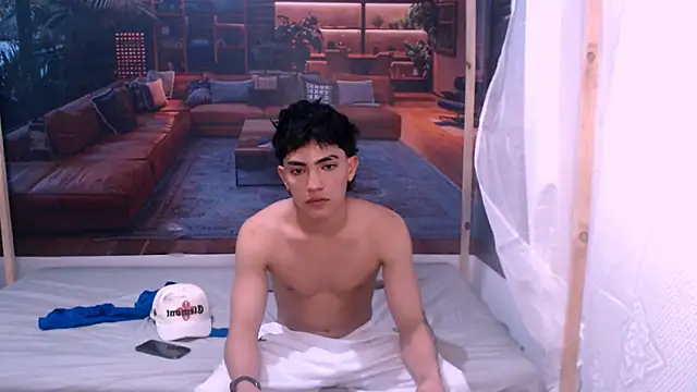 RomeoMillerr online show from October 8, 2025, 7:44 pm