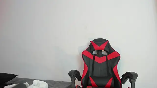 XaanderGrey online show from November 10, 2025, 7:24 pm