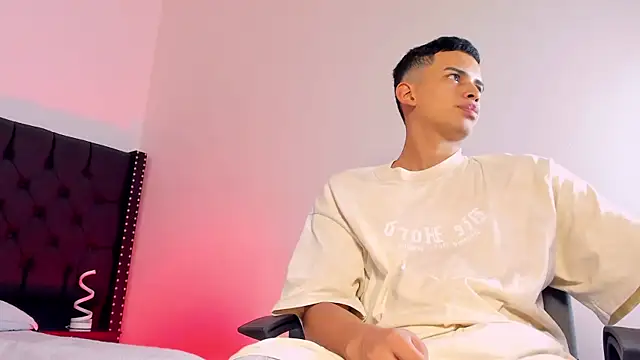 JuanSixx online show from October 28, 2025, 4:16 am