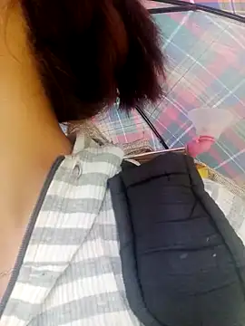 nhinhi-sexy online show from October 8, 2025, 7:06 am